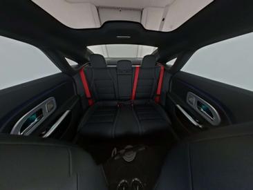 Mercedes CLA 350 AMG Line — photo 5