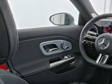 Mercedes CLA 350 AMG Line — photo 6