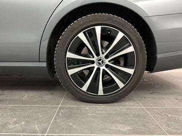 Mercedes Classe E 300 Night Edition — photo 5