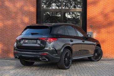 Mercedes GLC 400 — photo 2