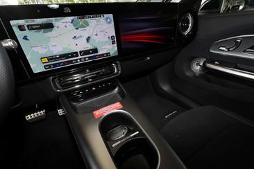 Mercedes CLA 250 AMG LINE — photo 9
