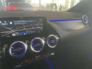 Mercedes GLA 200 AMG Line — photo 10