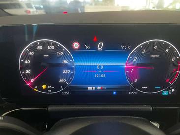 Mercedes GLA 200 AMG Line — photo 11