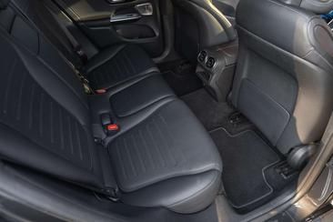 Mercedes GLC 400 — photo 28