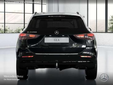 Mercedes GLA 200 Night Edition — photo 6