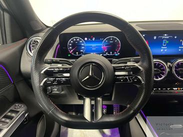 Mercedes GLB 200 AMG Line — photo 10