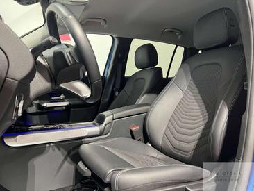 Mercedes GLB 200 — photo 10