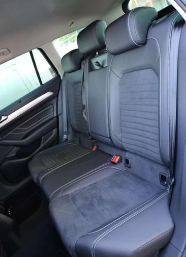 Volkswagen Passat 4Motion Executive — photo 7