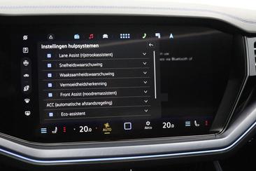 Volkswagen Touareg EHybrid 4Motion R Edition — photo 43