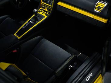 Porsche 981 Cayman Cayman GT4 — photo 16