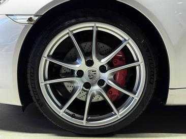 Porsche 991 I Carrera S — photo 11