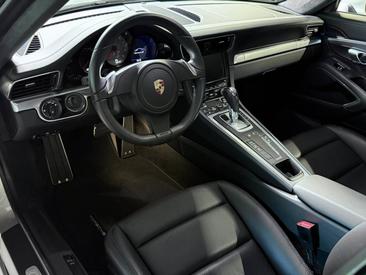 Porsche 991 I Carrera S — photo 12