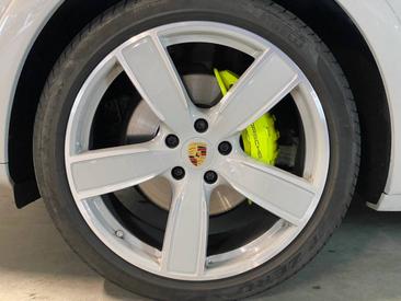 Porsche Cayenne III E-Hybrid Coupé — photo 8
