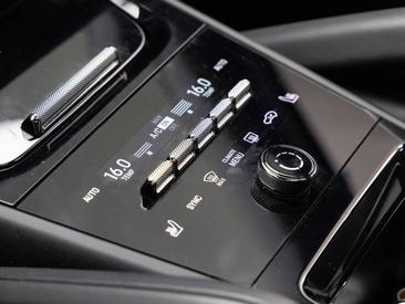 Porsche Cayenne III Coupé — photo 28
