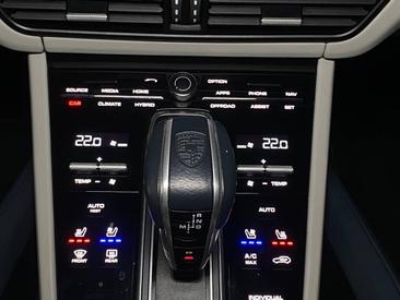 Porsche Cayenne III E-Hybrid Coupé — photo 22