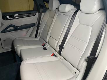 Porsche Cayenne III E-Hybrid Coupé — photo 25