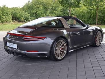 Porsche 991 II Targa 4 GTS — photo 8