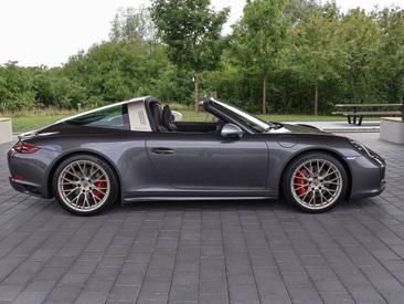Porsche 991 II Targa 4 GTS — photo 9