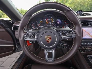Porsche 991 II Targa 4 GTS — photo 16