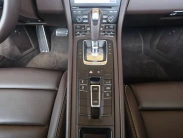 Porsche 991 II Targa 4 GTS — photo 20