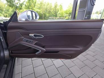 Porsche 991 II Targa 4 GTS — photo 32