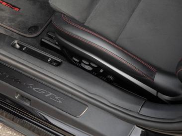Porsche 992 I Targa 4 GTS — photo 19