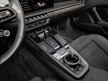 Porsche 992 I Targa 4 GTS — photo 27