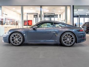 Porsche 992 II Carrera T — photo 2