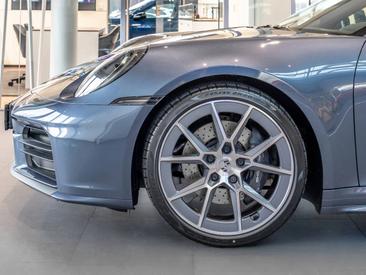 Porsche 992 II Carrera T — photo 7