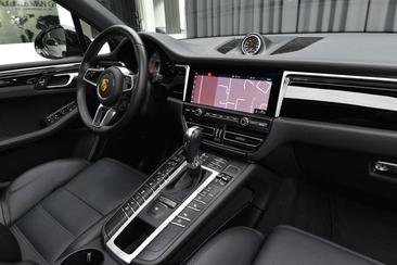Porsche Macan Electrique S — photo 8