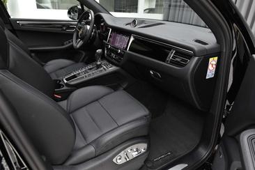 Porsche Macan Electrique S — photo 9
