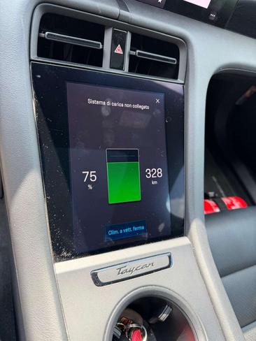 Porsche Taycan Base — photo 7