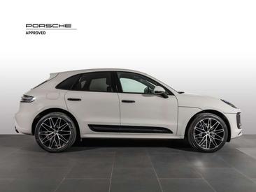 Porsche Macan Electrique T — photo 8