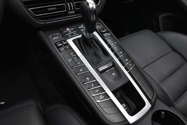 Porsche Macan Electrique S — photo 13