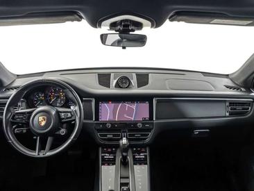 Porsche Macan Electrique T — photo 17