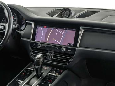 Porsche Macan Electrique T — photo 18