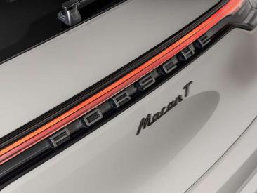 Porsche Macan Electrique T — photo 19