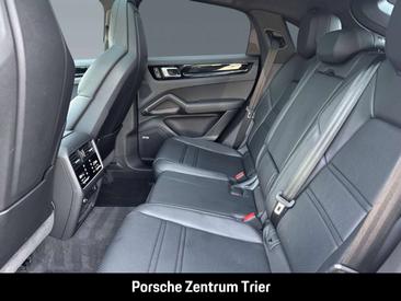 Porsche Cayenne III — photo 17