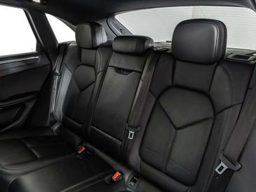 Porsche Macan Electrique T — photo 21