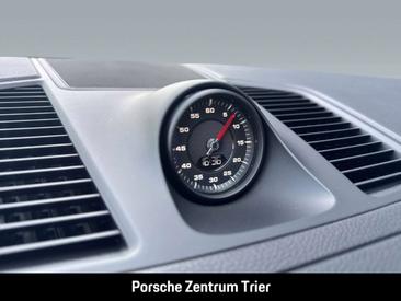 Porsche Cayenne III — photo 27