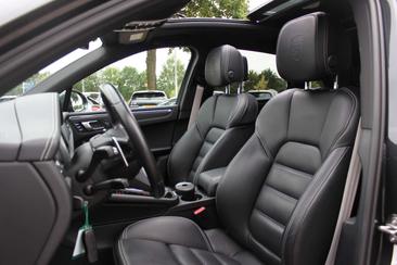 Porsche Macan Electrique Base — photo 3