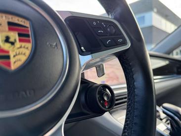 Porsche Panamera 4 E-Hybrid — photo 18