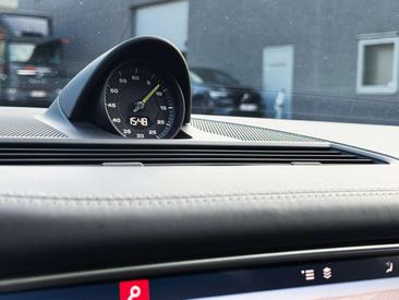 Porsche Panamera 4 E-Hybrid — photo 19