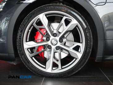 Porsche Taycan 4S — photo 5