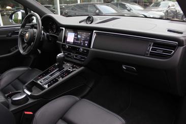 Porsche Macan Electrique Base — photo 12