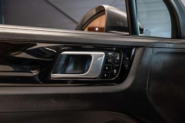 Porsche Cayenne III E-Hybrid — photo 15