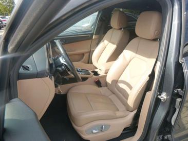 Porsche Macan Electrique Base — photo 9