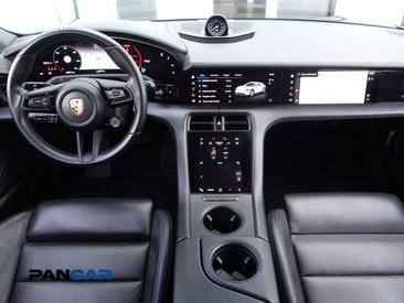 Porsche Taycan 4S — photo 16