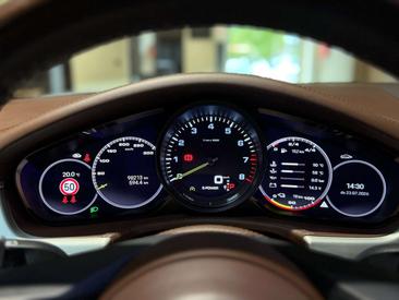 Porsche Panamera II E-Hybrid — photo 37