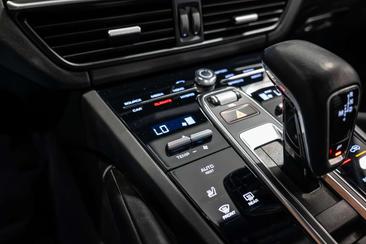Porsche Cayenne III E-Hybrid — photo 27